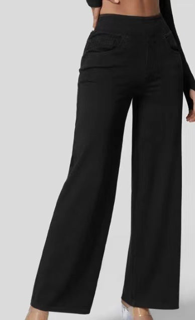 Jean stretch taille haute et jambes larges