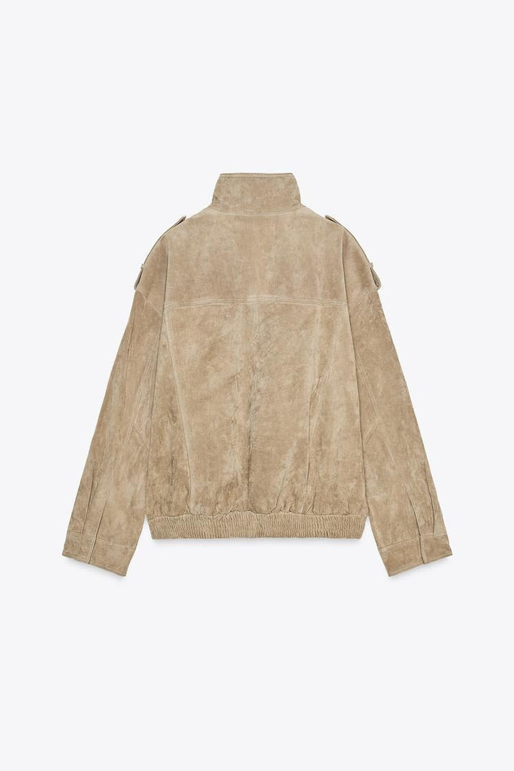 VESTE EN DAIM – CHIC INTEMPOREL