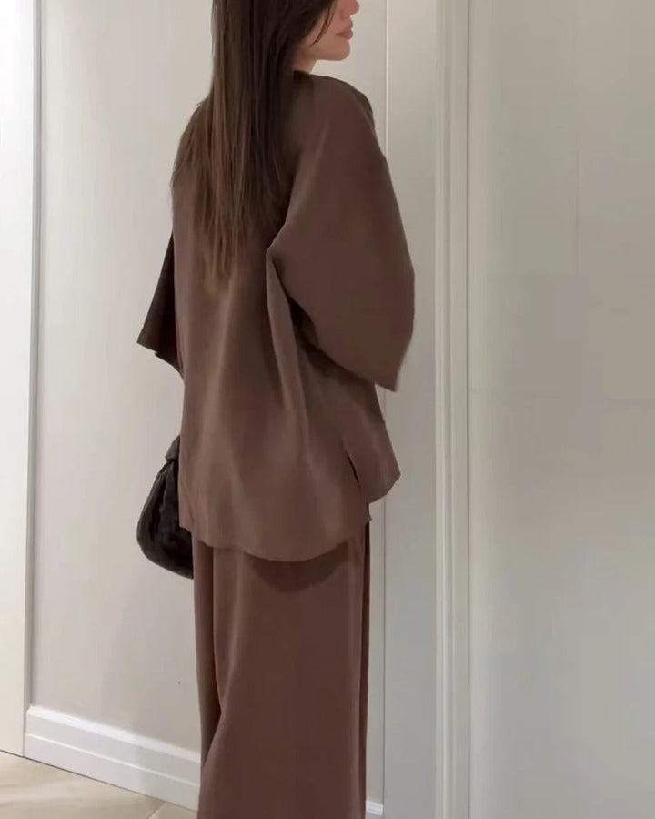 Ensemble deux pièces décontracté haut à col en V et pantalon