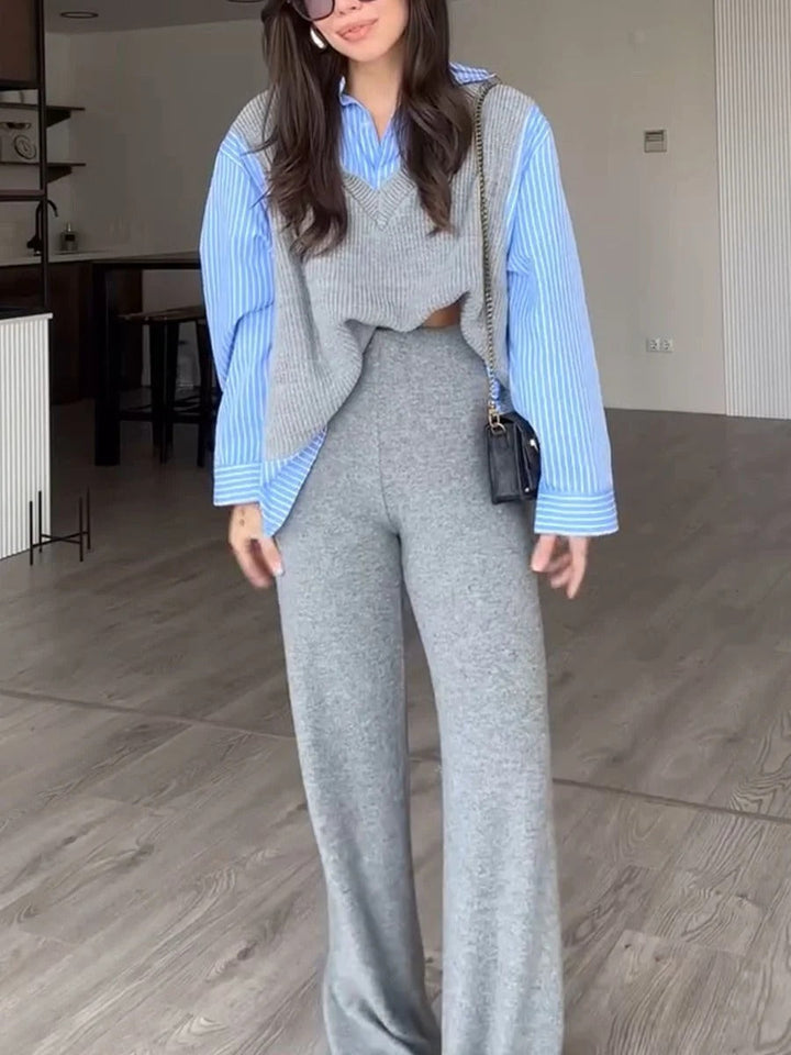 Ensemble deux pièces en tricot avec chemise rayée