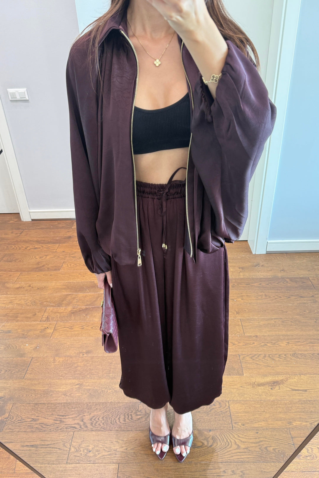 VESTE BOMBER EN SATIN ET PANTALON